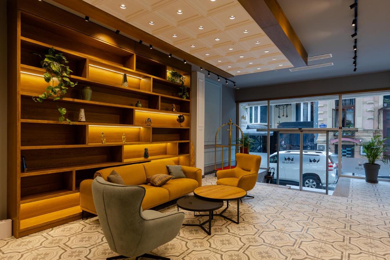 Hotel Monarch Batumi Bagian luar foto
