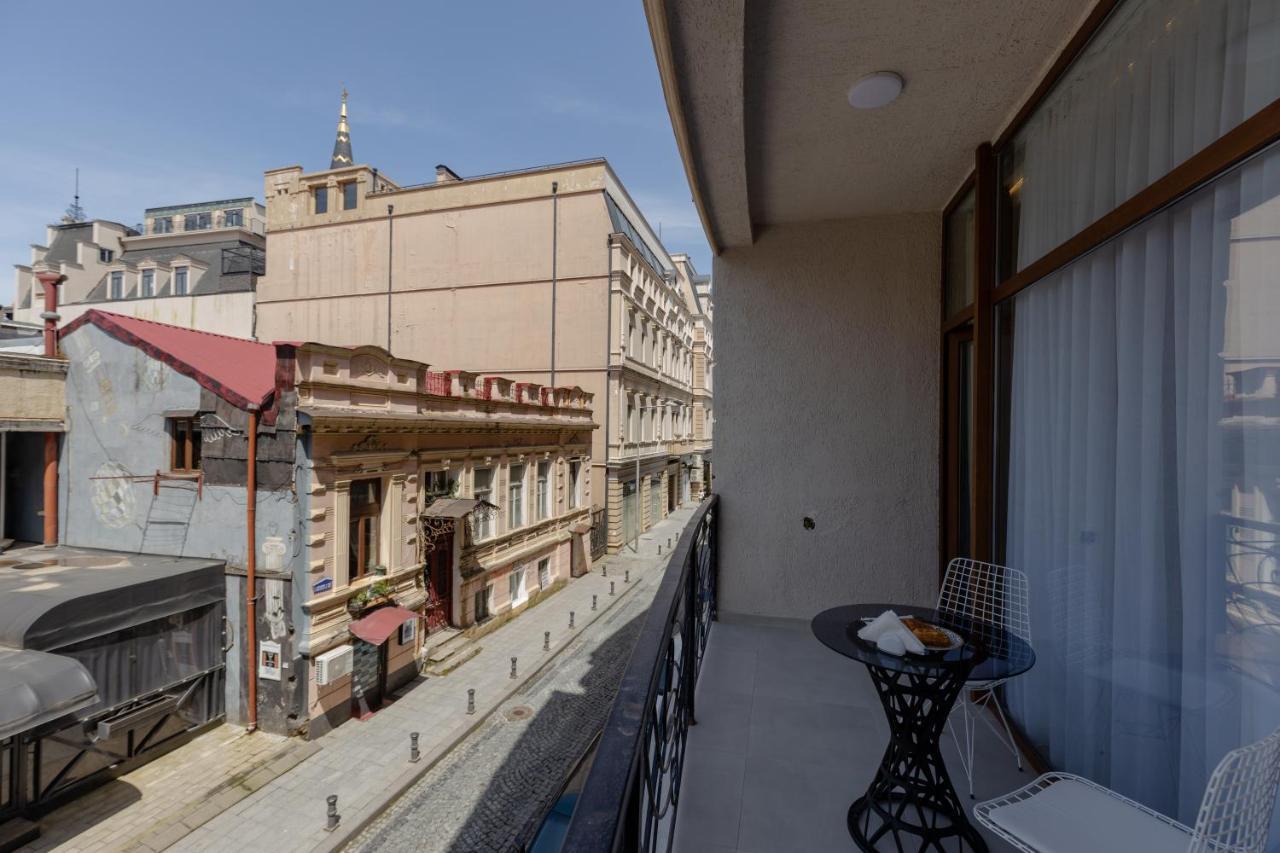 Hotel Monarch Batumi Bagian luar foto